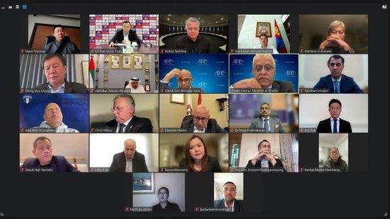 本场比赛，主裁判马宁出示一红四黄，但双方球员犯规倒地不断，引发了布罗佐维奇、奥塔维奥等球员不满，奥塔维奥要求马宁给牌遭无视。